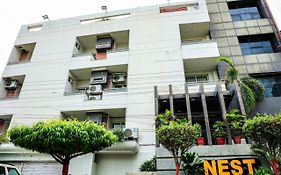 Fabhotel Nest Inn